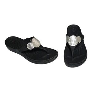 Crocs Sanrah Flip Flops Womens Size 9 Hammered Circle Wedge Black Silver Sandals